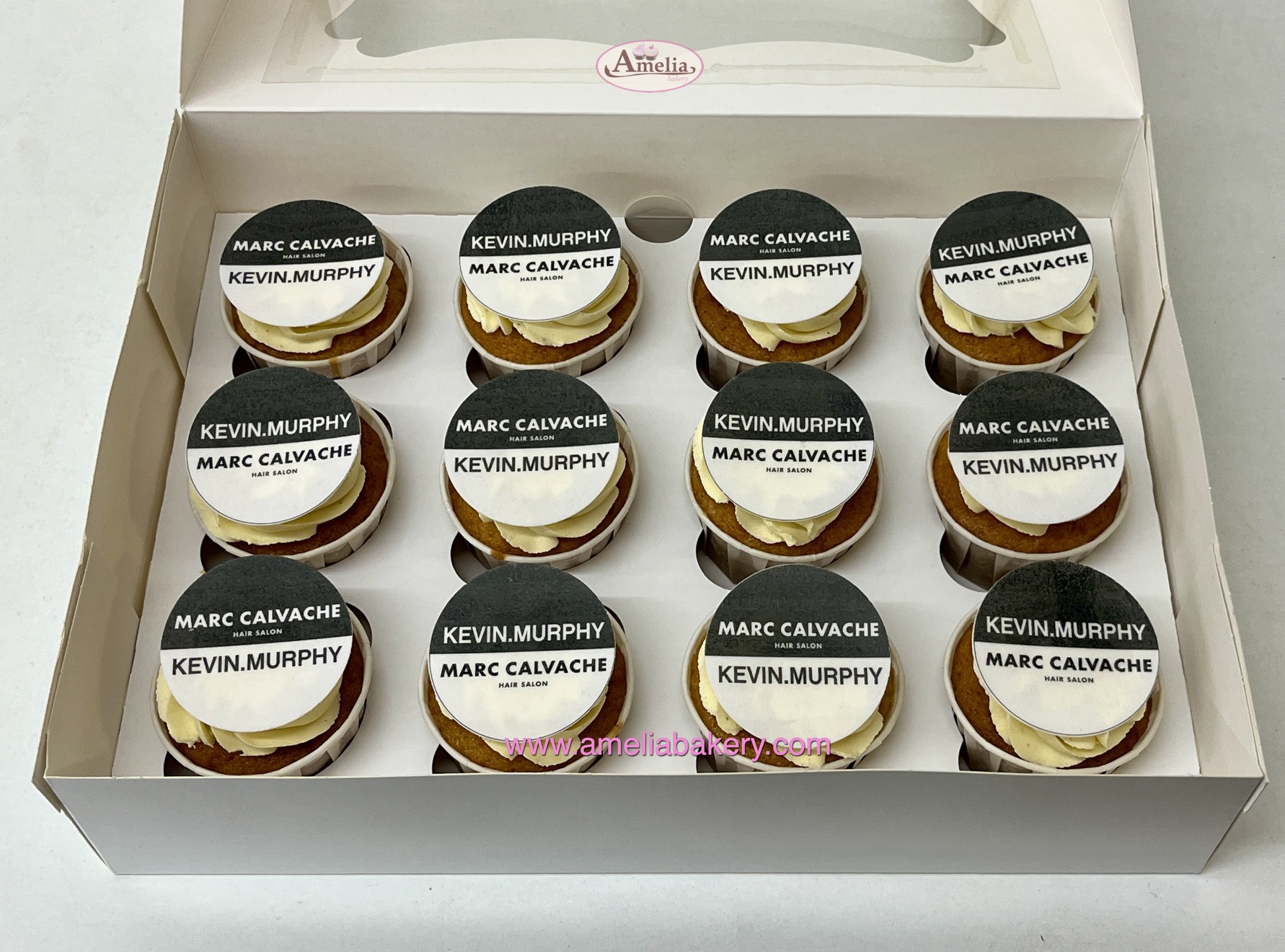 Cupcakes-corporativos-kevin-murphy-oblea