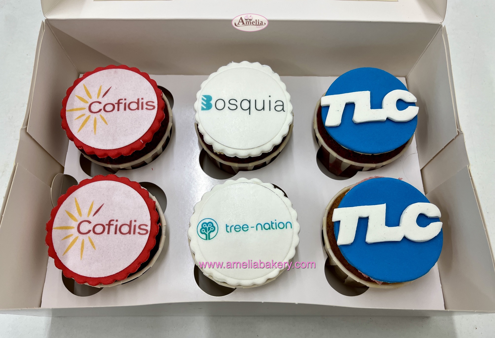 Cupcakes-corporativos-tlc-cofidis-Amelia-Bakery