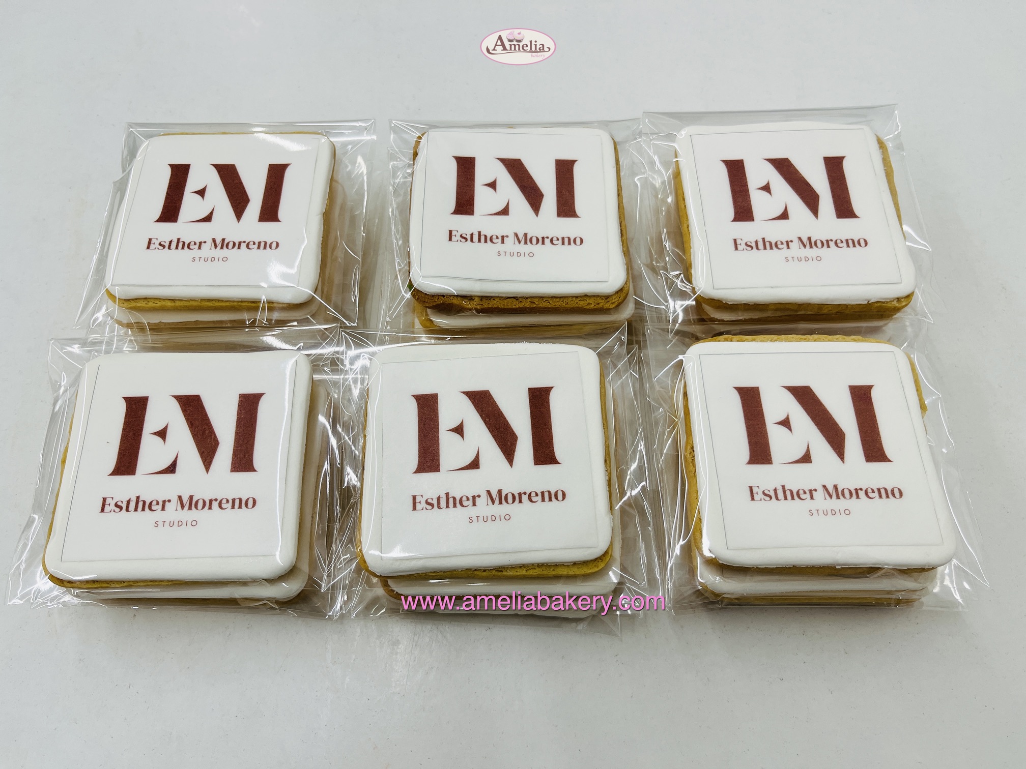 Galletas-corporativas-Esther-Moreno-studio-logo-Amelia-Bakery