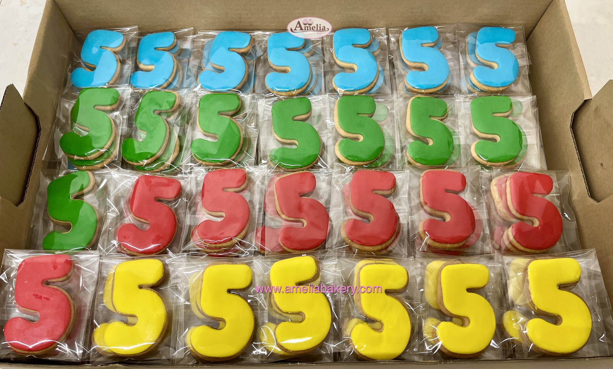 Galletas-numero-5-varios-colores