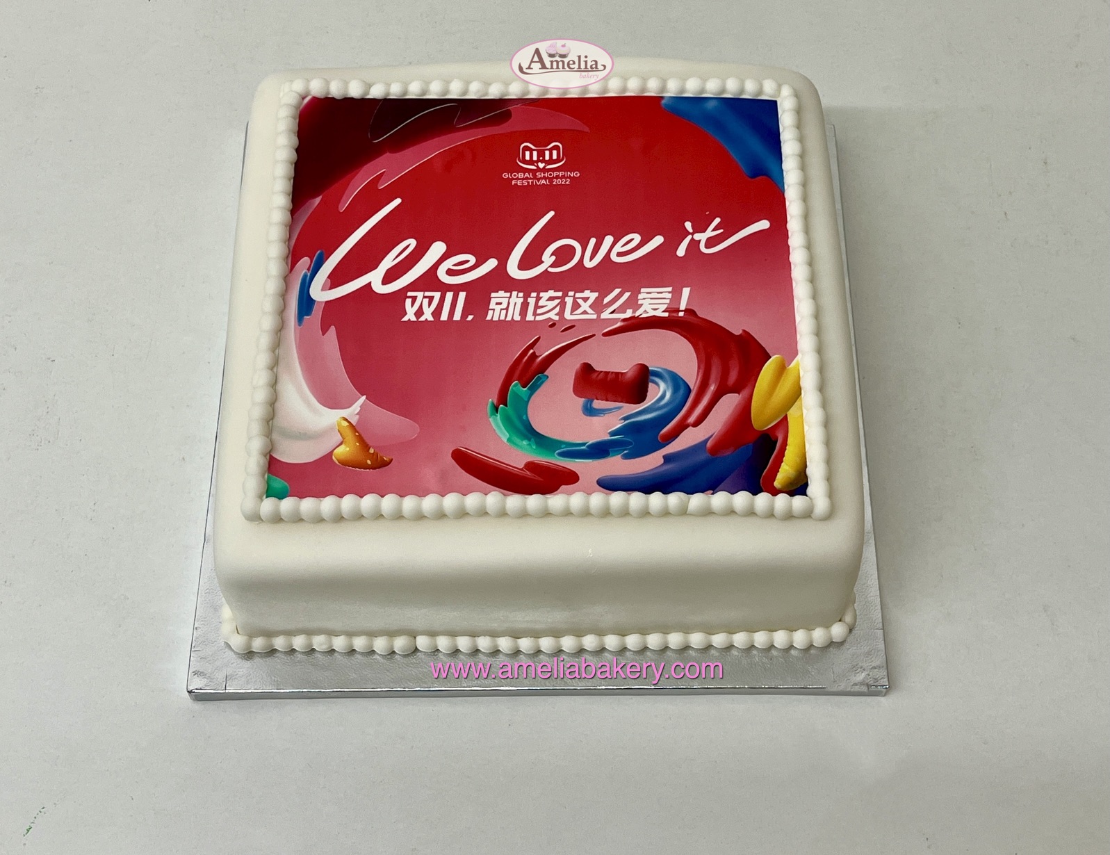 Tarta-corporativa-aliexpress-cuadrada-logo-oblea