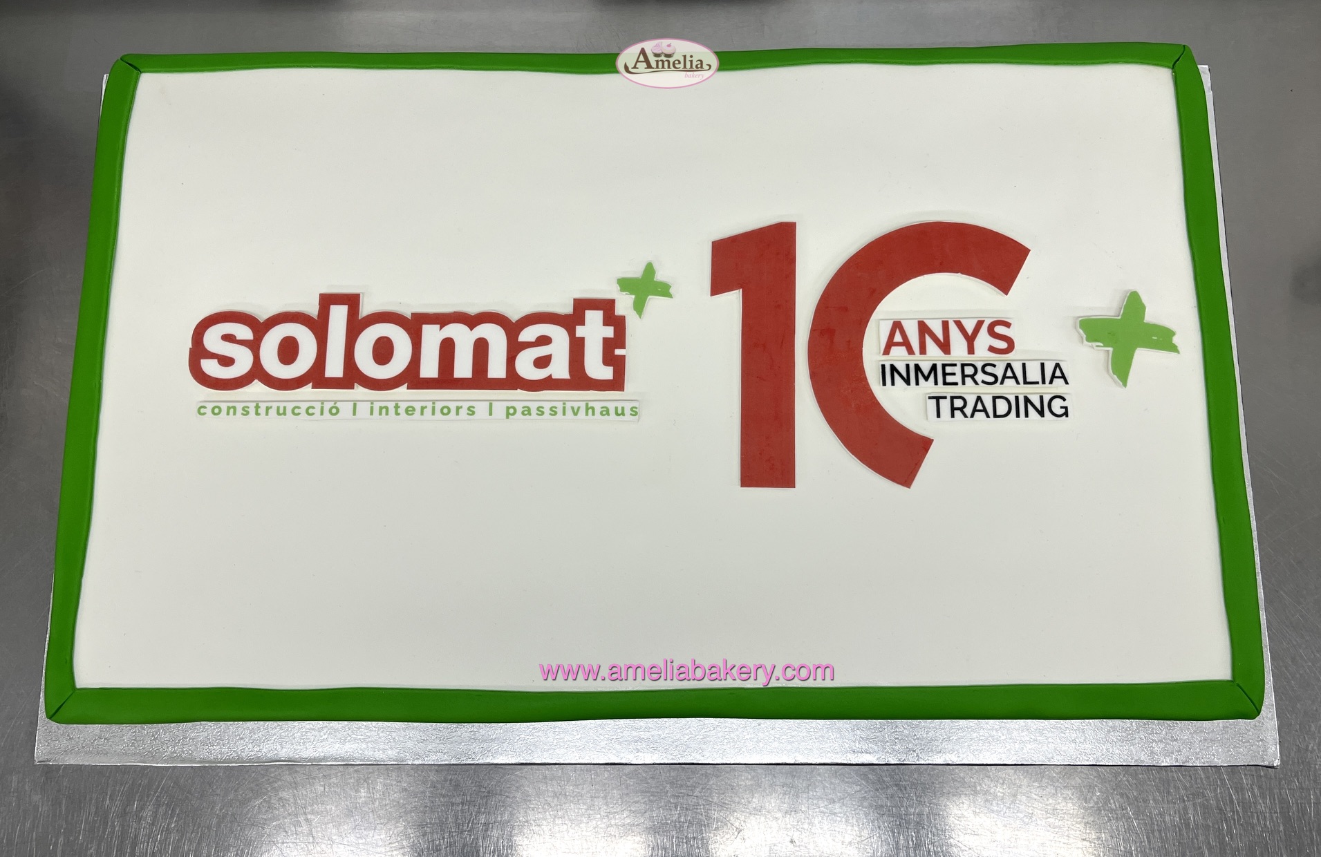 Tarta-corporativa-fondant-solomat-logo-