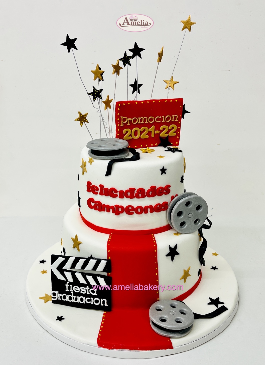 Tarta-fondant-2-pisos-cine-graduacion