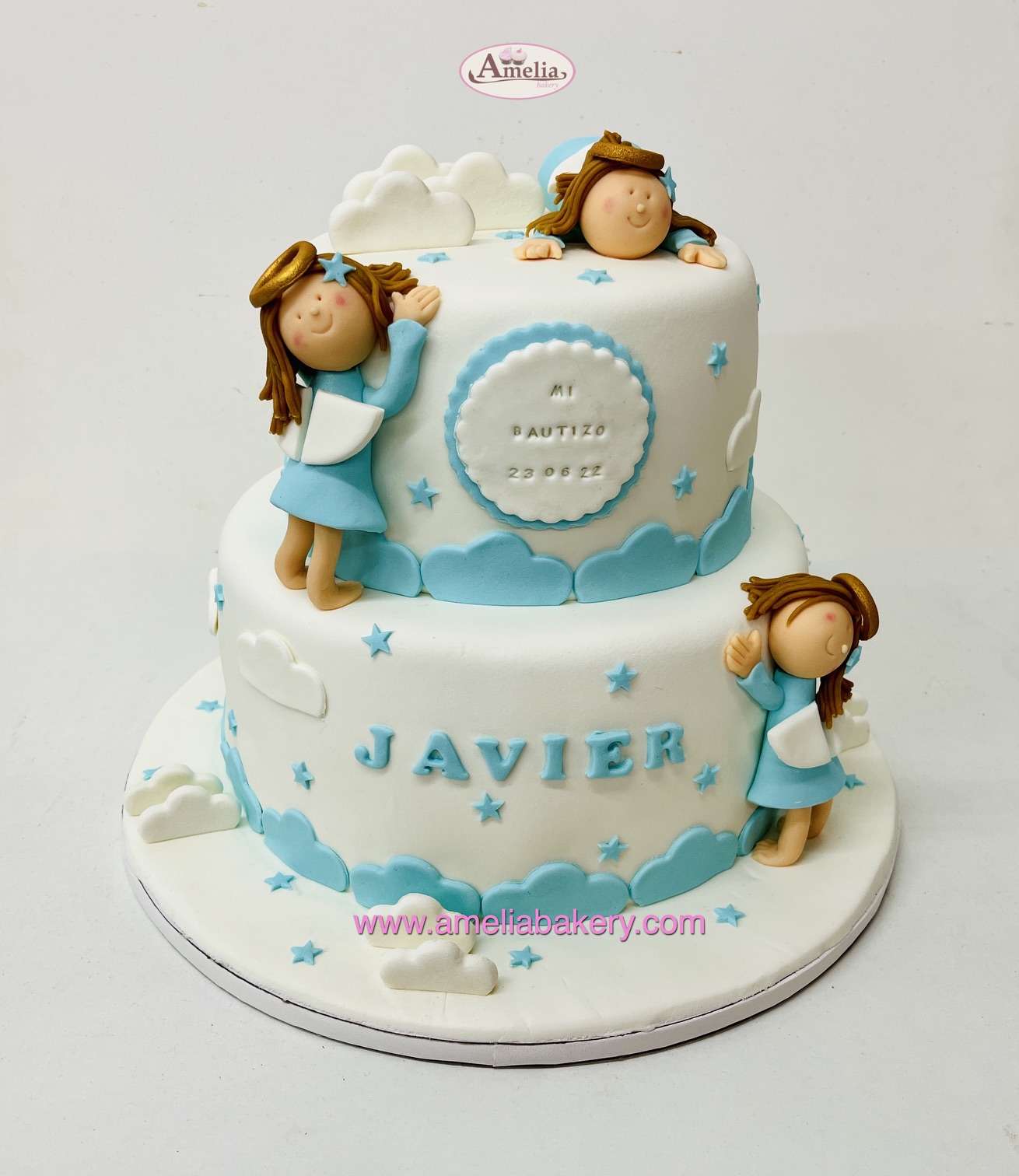 Tarta-fondant-bautizo-2-pisos-angelitos 3d