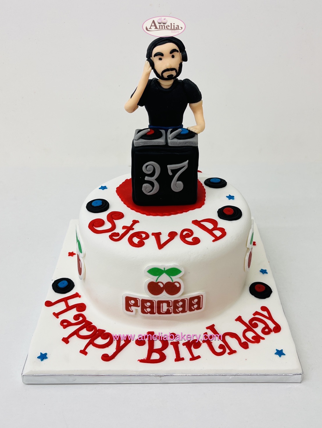 Tarta-fondant-figura dj-pacha-3d