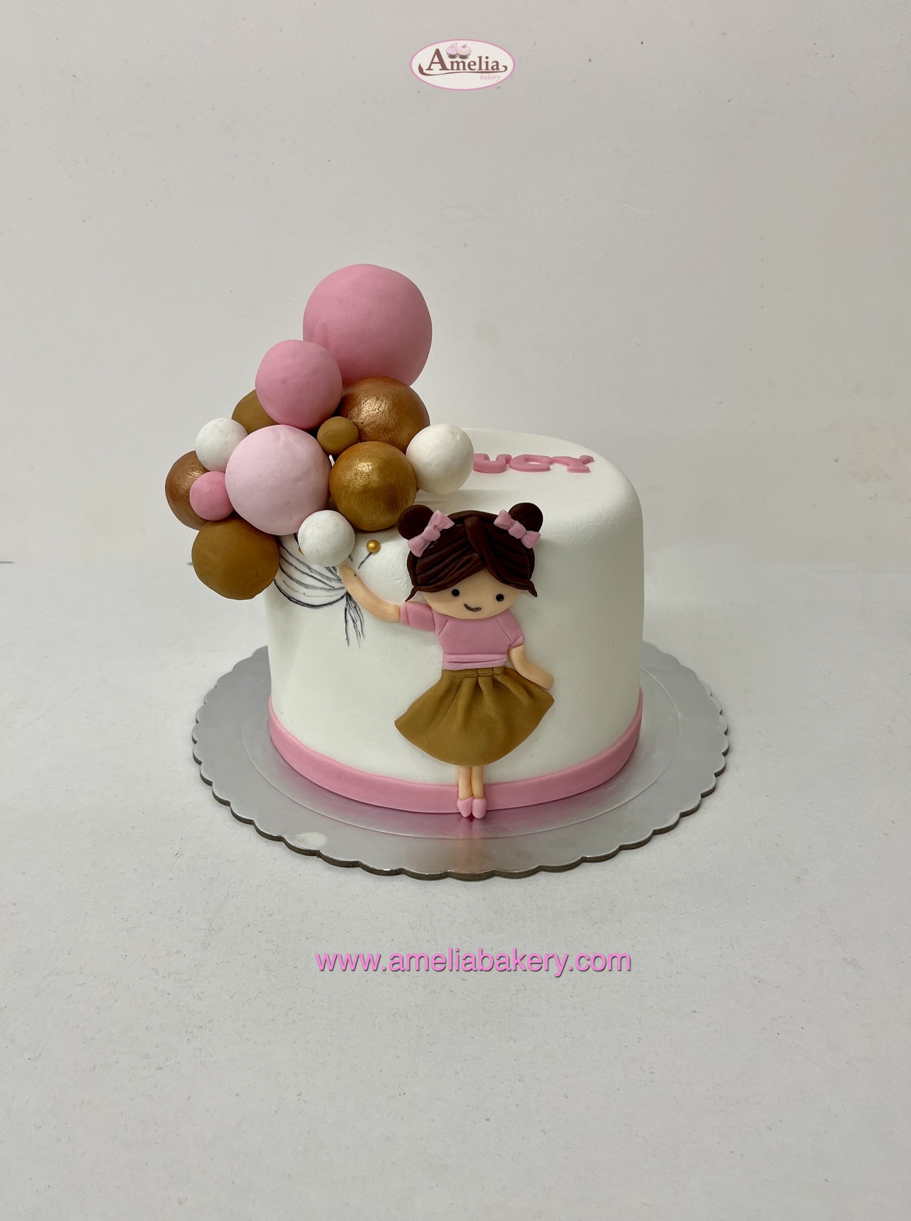 Tarta fondant Niña-con-globos-3d