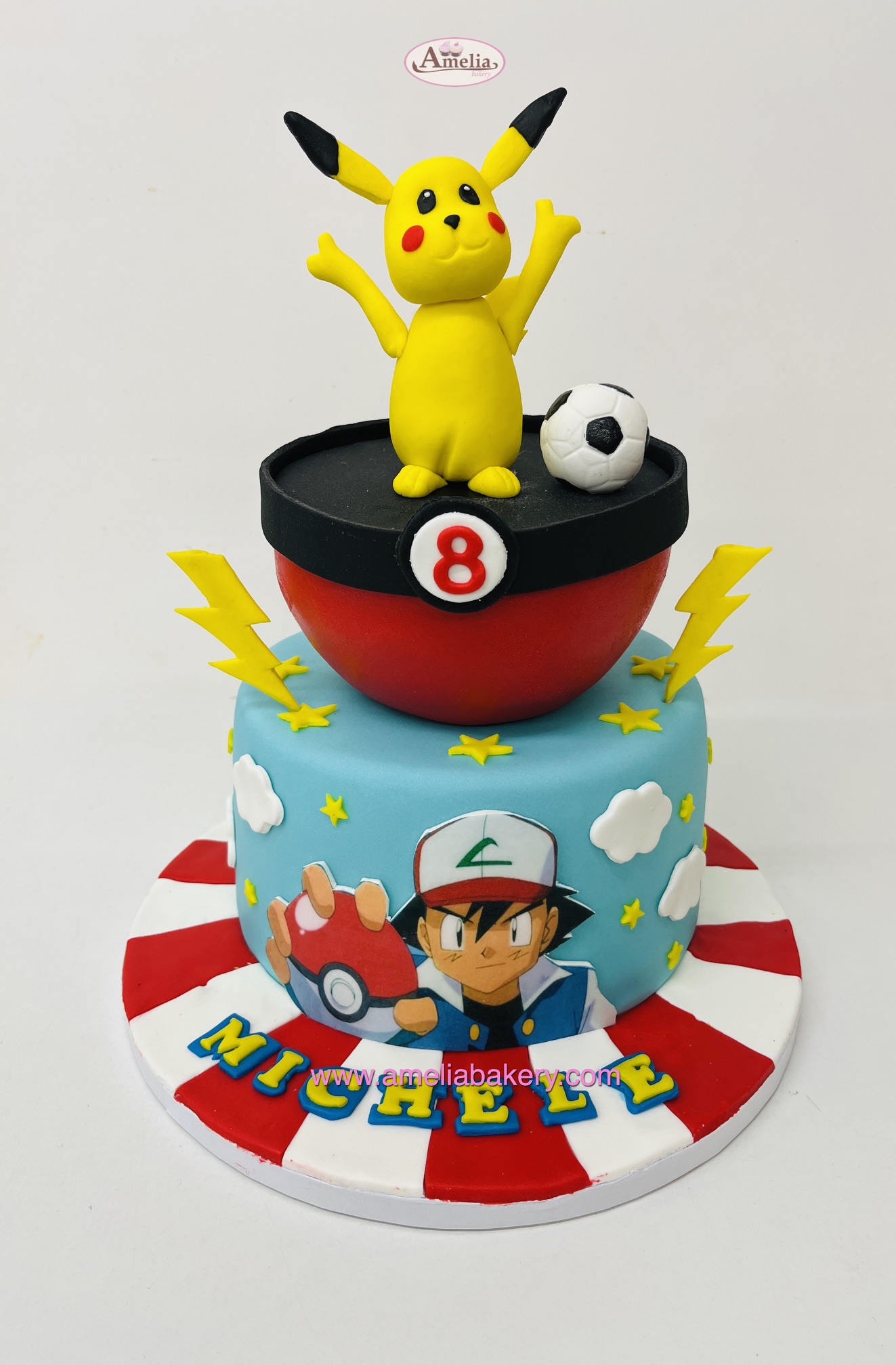 Tarta-fondant-picachu-3d-pokebola