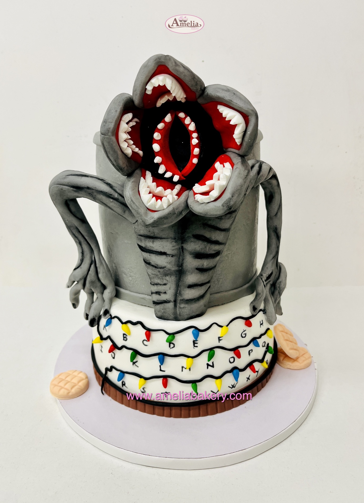 Tarta fondant stranger things Amelia Bakery