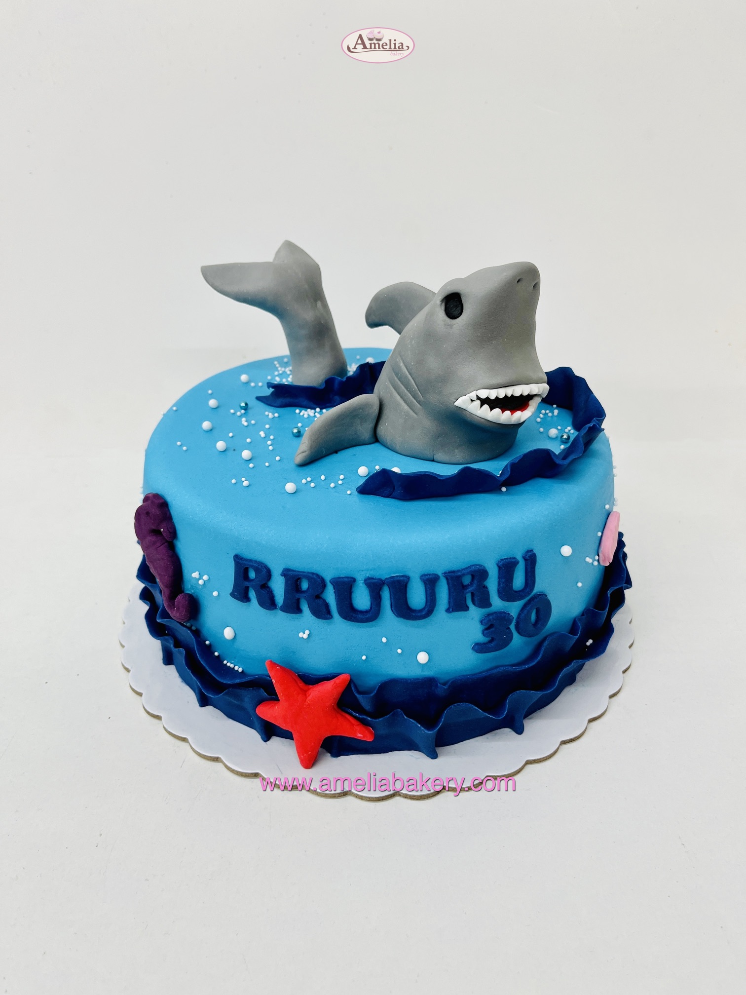 Tarta-fondant-tiburon-3d