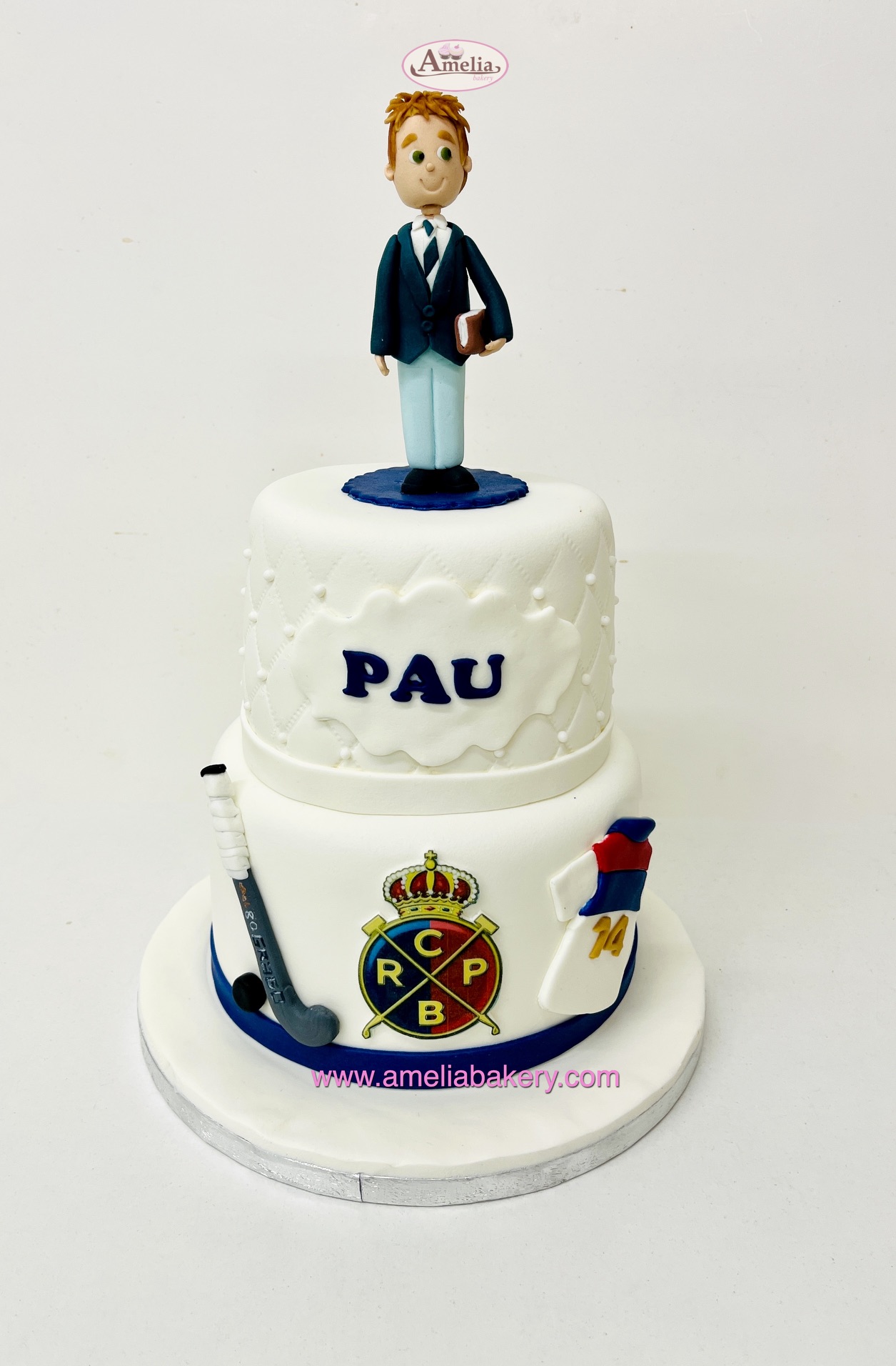 Tarta-primera-comunion-2-pisos-golf-deportes-Figura niño